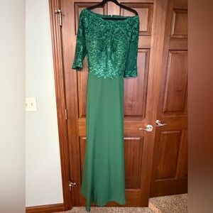 Emerald Green Lace Long Sleeve Dress